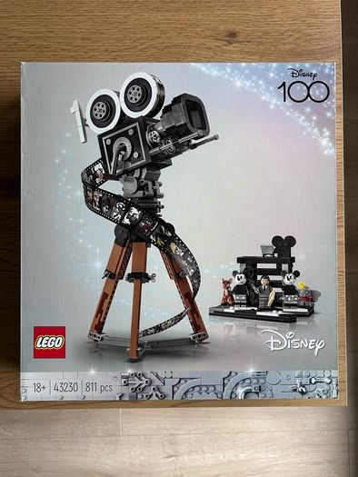 LEGO Disney Classic Walt Disney Tribute Camera 43230