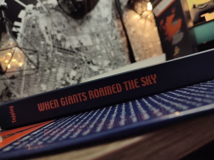 When Giants Roamed the Sky: Karl Arnstein and the Rise of Airships from Zeppelin to Goodyear ! RRP 30 Pounds ! Hardcover ! 2001 ! by University Of Akron Press !