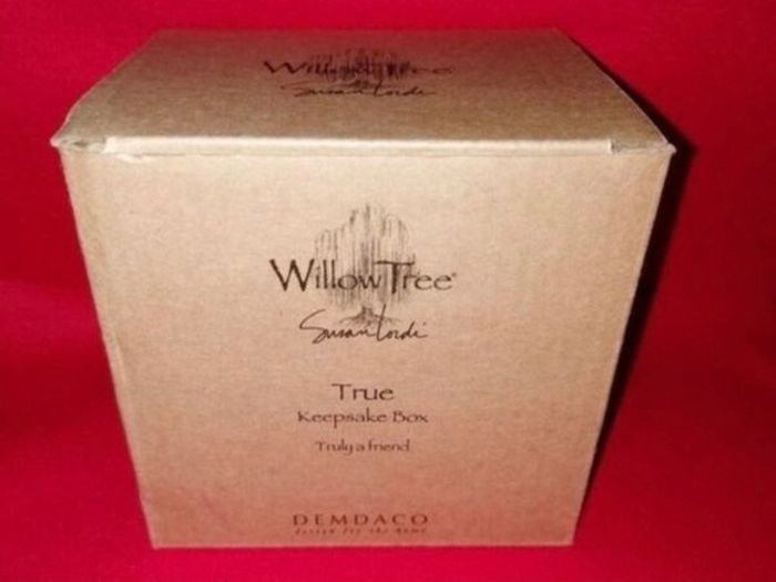 Willow Tree Trinket Box " Truly A Friend "