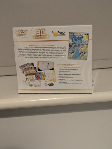 Pokemon 30th Anniversary Elite Trainer Box