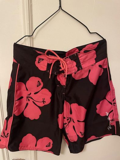 Roxy shorts size 2 - fit size 8/10