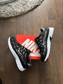 Nike P-6000 Trainers