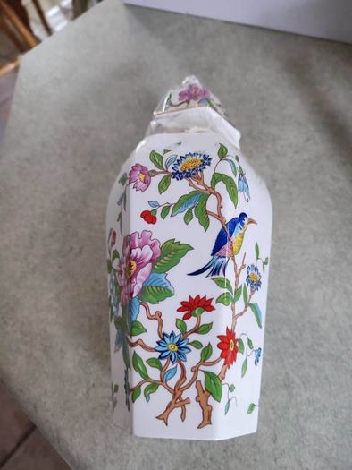 Rare find  Price 25.00 e Vintage Aynsley Pembroke Hexagonal Ginger Jar Birds Floral Gold Trim Made In England Collectible Home Decor Gold Trim Jar w Lid
