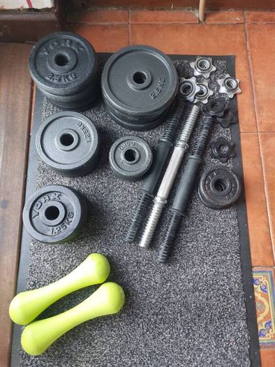 37kg weights with bars & spinlock collars