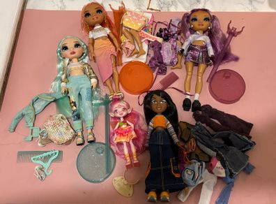 Rainbow high and Bratz lot