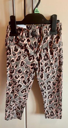 Next BNWT age 3-4 jeans BNWT (104cm)