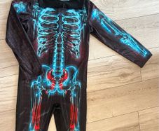 Skeleton costume