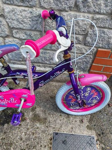 2 kids bicycles