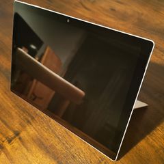 Microsoft Surface Pro 4 Tablet i7 - 8 GB RAM - 238 GB SSD