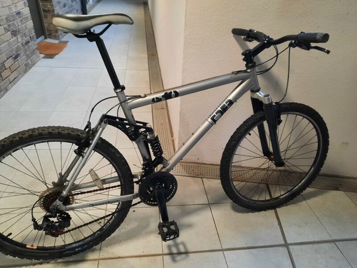 Diamondback Trekking Mountain bike