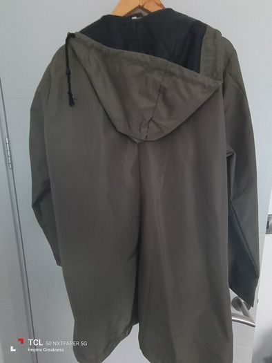 New.women's light rain jacket. Size 14/16