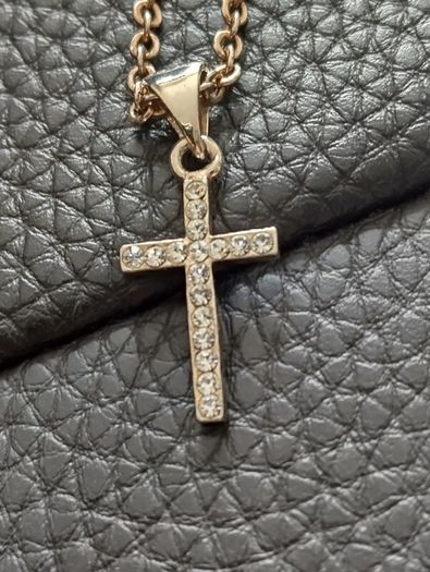 nice cross on chain