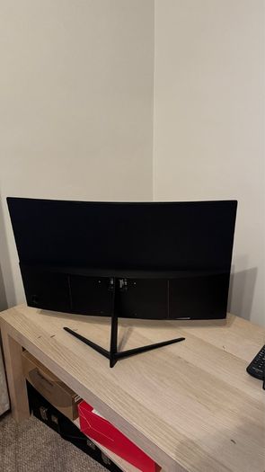 Gawfolk Curved Monitor 27 Inch 100Hz, PC Gaming Monitor with Speakers, AMD FreeSync Full HD 1080p