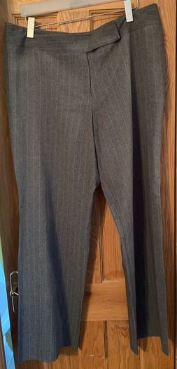 Ladies Trousers Grey with pink pinstripe Size 18