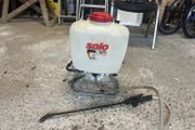 knapsack sprayer