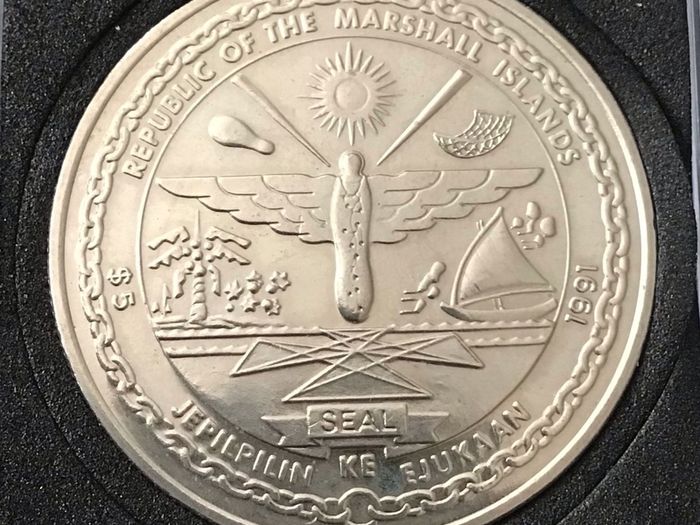 Marshall Islands 1991 Five Dollars Heroes of Desert Storm