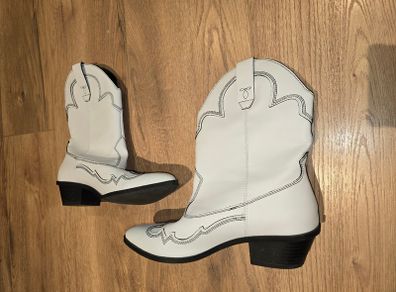 Bershka White Western Cowboy Boots