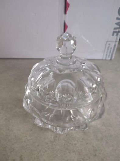 Stunning Heavy Vintage Crystal Cut Glass Lidded Pot Trinket Pot NO STAMP