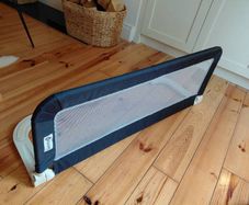 Portable Bed Rail Barrier - Safety 1st