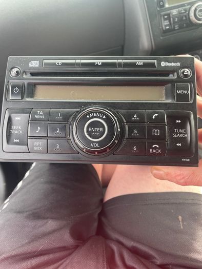 nissan qashqai radios