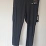 Capri length fitted sports bottoms Image 3