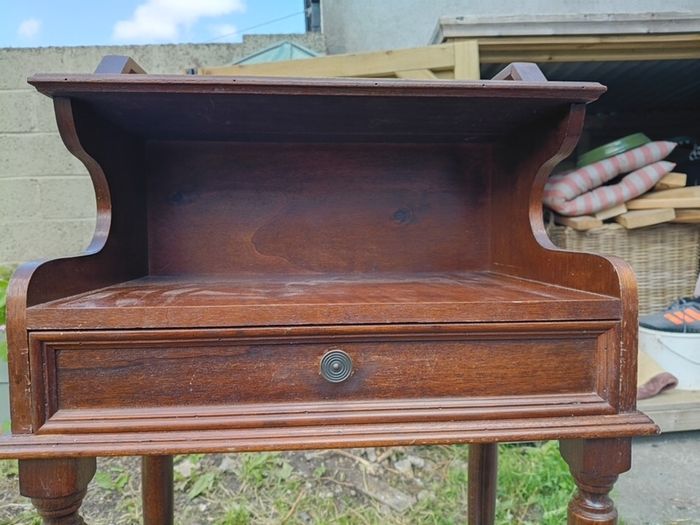 telephone table