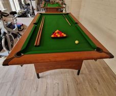 7ft pool table