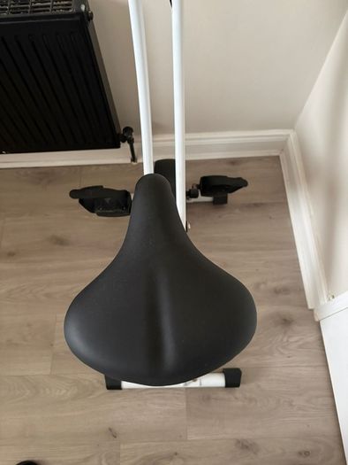 Exercise bike in perfect condition.
