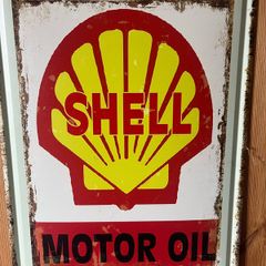 Retro shell oil sign