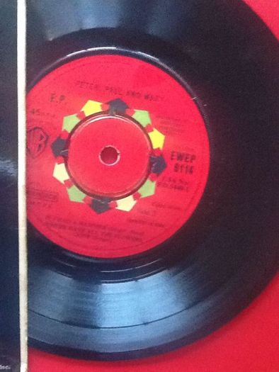 Vintage Vinyl  45EP  Peter, Paul & Mary - Blowing In the Wind - Rare picture cover