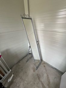 Mirror on stand