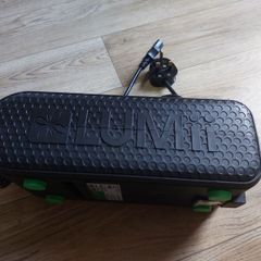 Selling a Lumii 600W electronic ballast (gear box) for HID grow lamps.