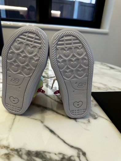 Sketchers trainers toddler size 24 brand new
