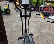 reebok zr8 elliptical cross trainer