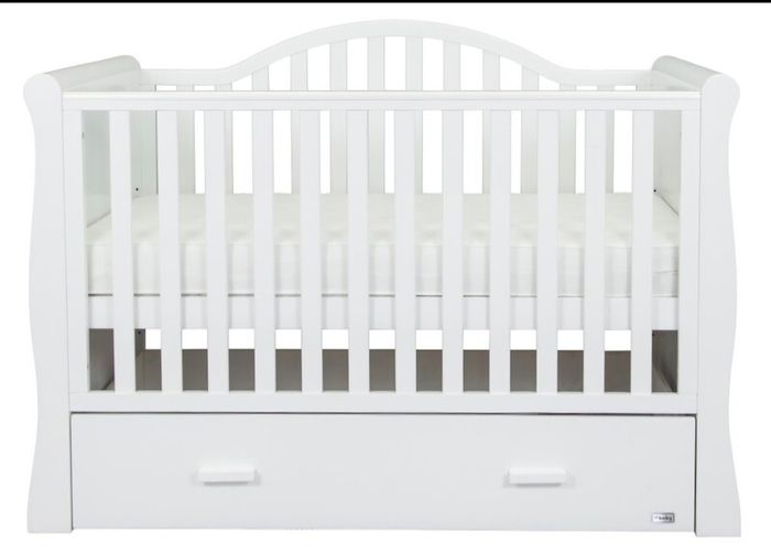 2 exact same for sale cotbeds br baby oslo sleigh. 200 euro for both or 110 each