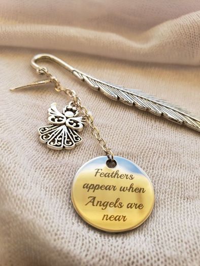 Teacher gift/ Stocking filler Feathers Appear When Angels are Near Bookmark FREEPOST