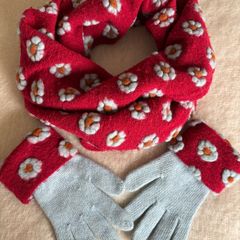 Scarf/Gloves Set