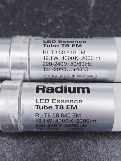 Led light Tubes T8  Em  19.1w - 4000k - 2000lm
