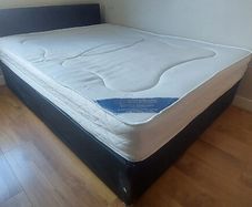 King size bed