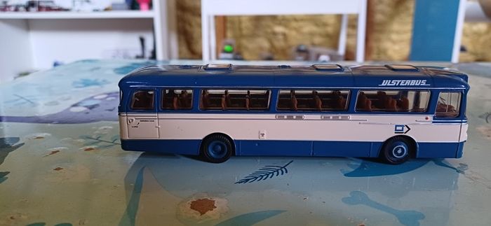 Bus model
