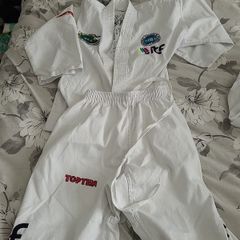 taekwondo suits and protective gear bundle ( kids)