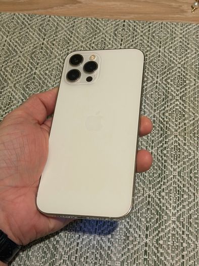 iPhone 12 Pro Max 256gb Unlocked (Read Description)