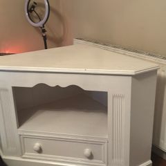 TV corner unit