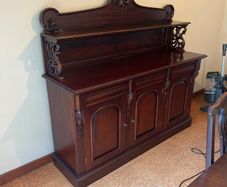 Side Board