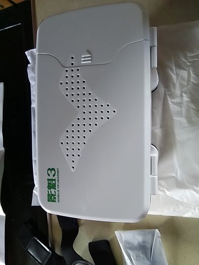 Mobile VR Headset