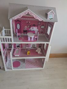 dolls house