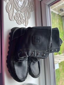 male fur boots
