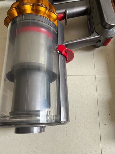 Dyson V15
