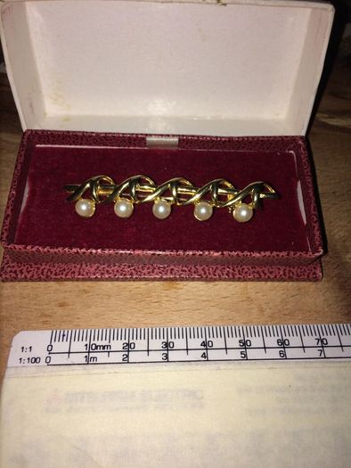 Brooch