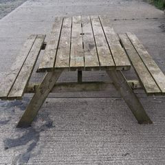 picnic bench